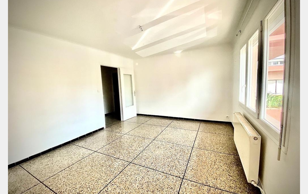 Annonces SAUVIAN : Appartement | BEZIERS (34500) | 69 m2 | 90 000 € 